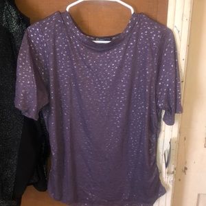 Elbow slv side ruched foil print tee purple sage